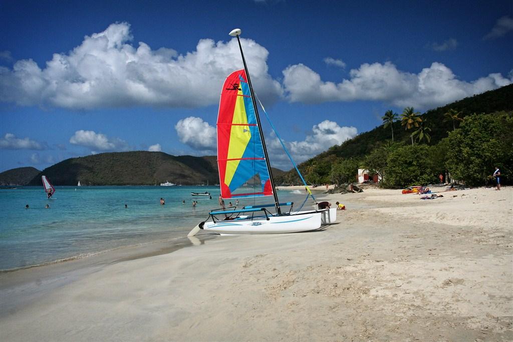 Cinnamon Bay HobieCat