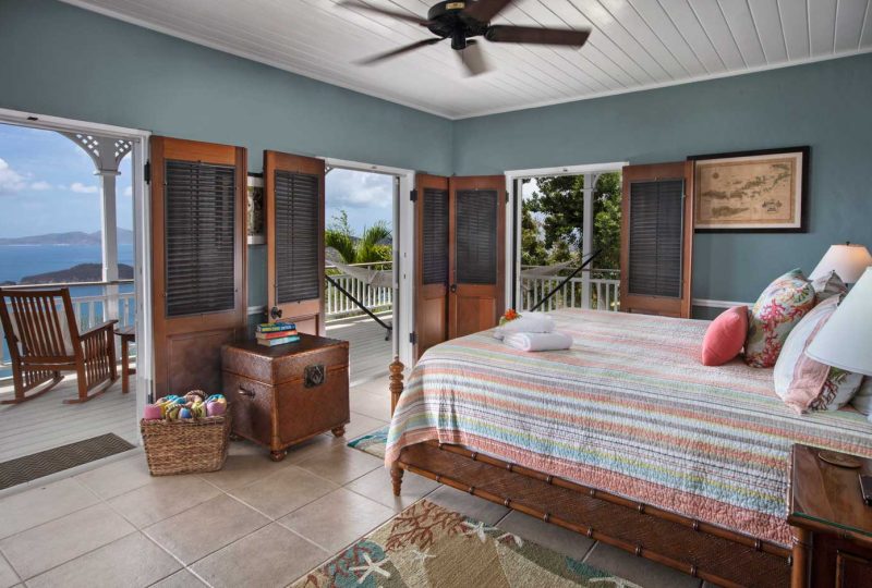 Cinnamon Stones bedroom