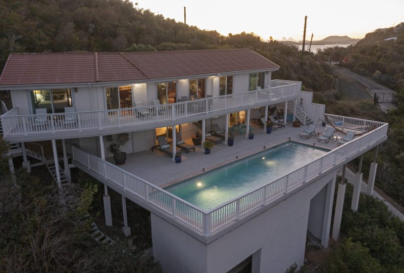 Hart Bay Great House