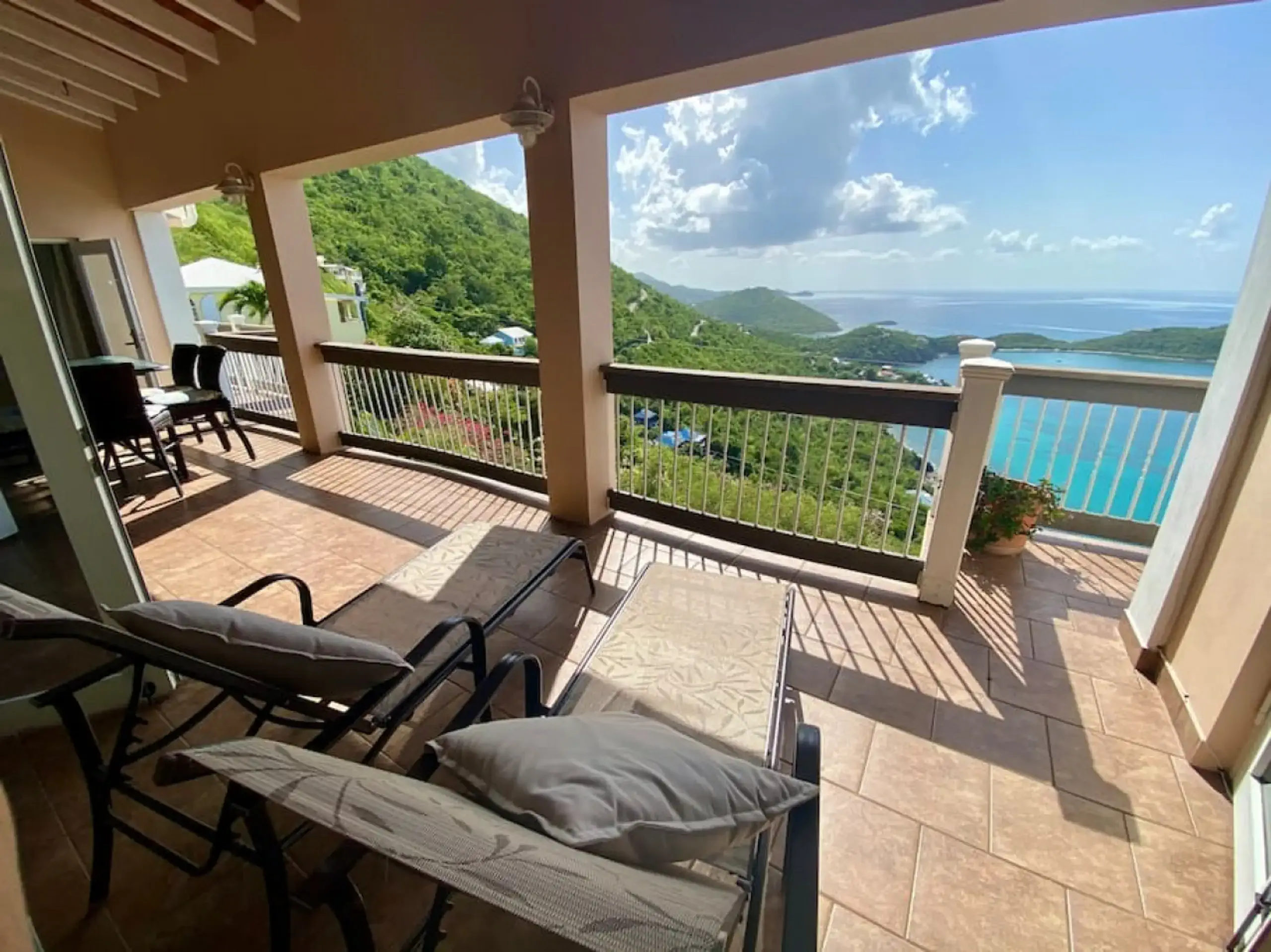RendeView Villa porch