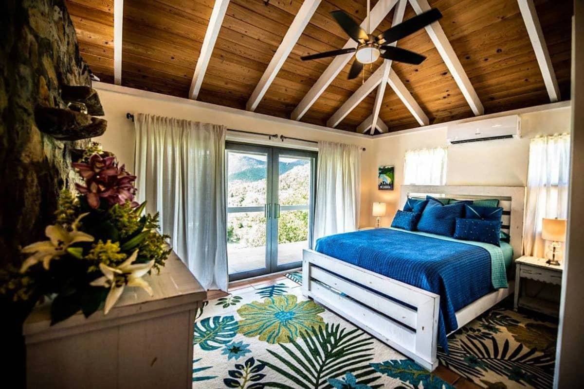 Salty Kisses & Goodnight Wishes